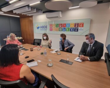ABDE realiza agenda de reuniões na sede da Associação em Brasília