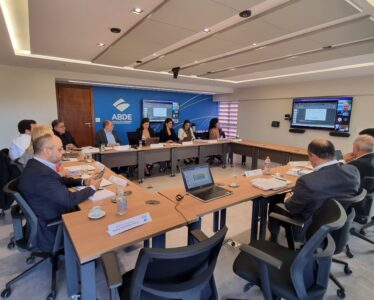 ABDE e Consórcio Nordeste fazem reunião com instituições de Fomento da região