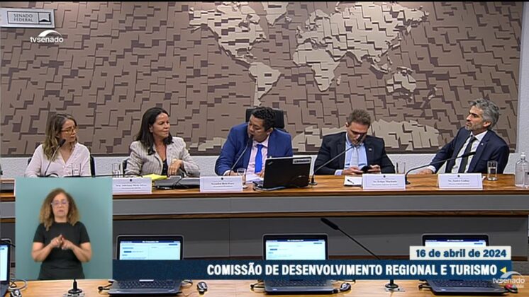 Em audiência pública, Senado discute Nova Indústria Brasil com a presença de representantes ministeriais, ABDE, BNDES e Finep