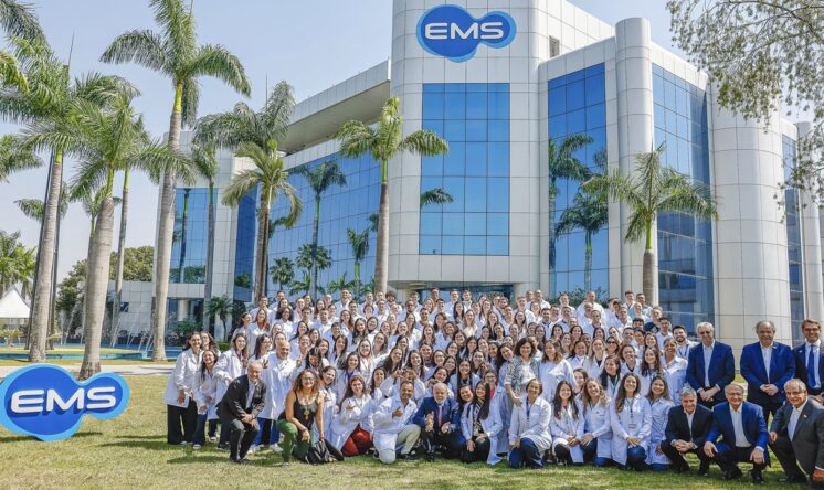 Presidentes da FINEP e do BNDES participam de inauguração de fábrica de medicamentos da EMS, que teve apoio de R$ 460 milhões da Financiadora