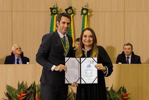 Presidente da Badespi recebe honraria do Tribunal de Contas do Piauí