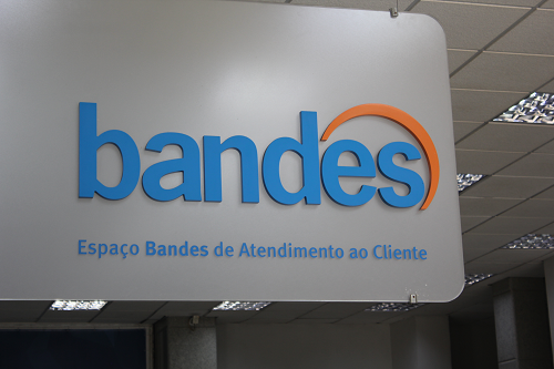 Bandes reforça governança a partir de parceria com a Standard & Poor’s