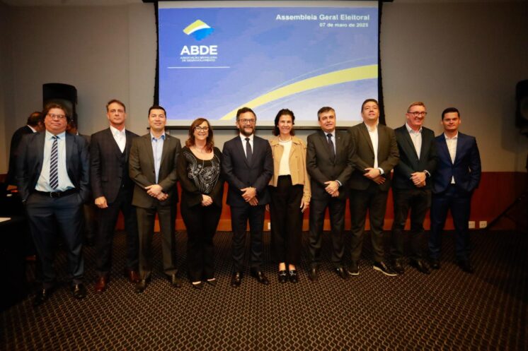 ABDE elege Maria Fernanda Coelho, diretora do BNDES, como nova presidente