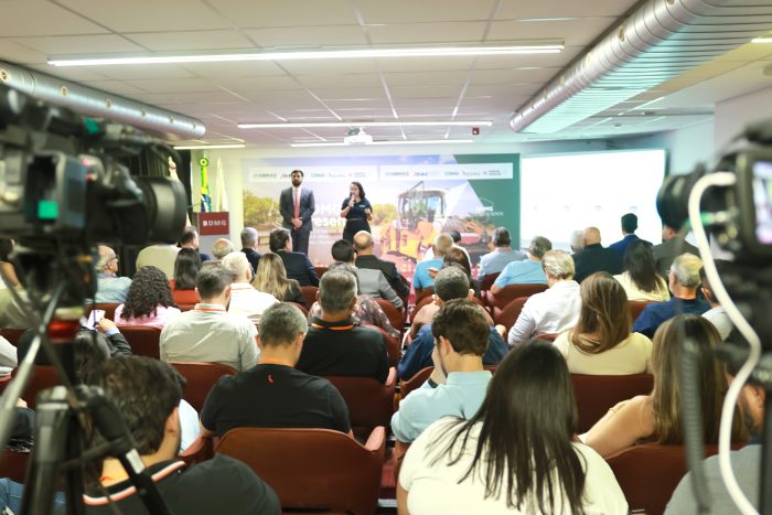 Prefeitos e gestores municipais se reúnem para conhecer soluções de crédito do BDMG para melhorias nas cidades